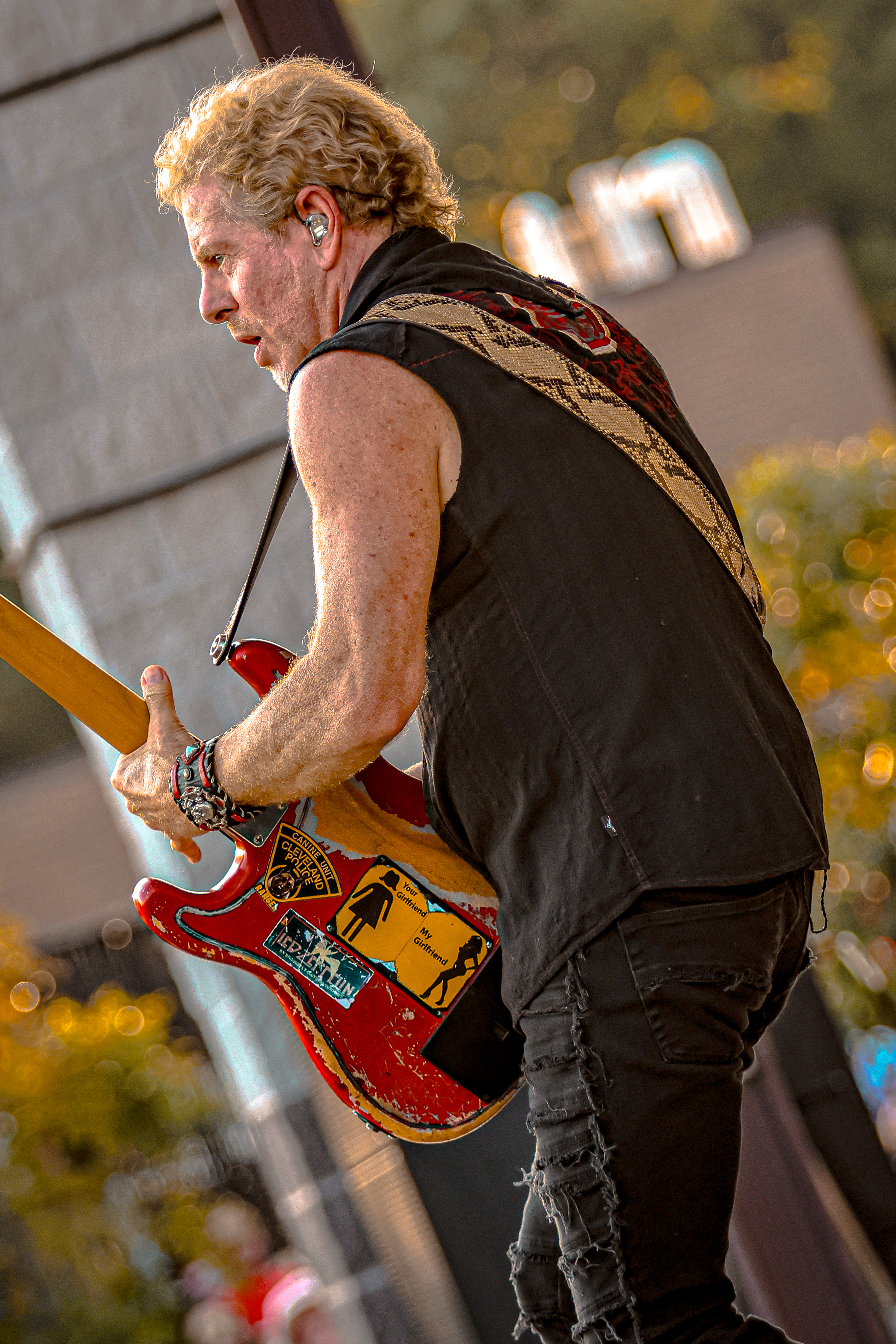 Night Ranger guitarist performs solo.